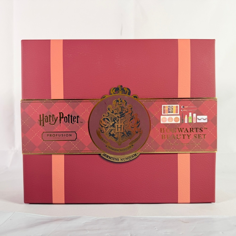 Profusion Cosmetics Harry Potter Hogwarts Beauty Set 9 Pc Makeup Trunk Gift NIB